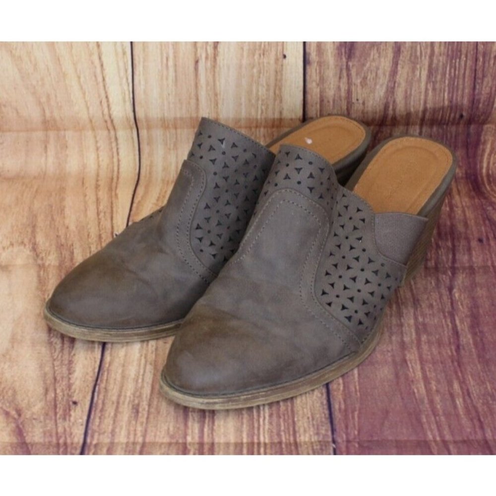 Maurices 108752 Bailey 8.5 M Brown Slip on Clogs Shoes Women's